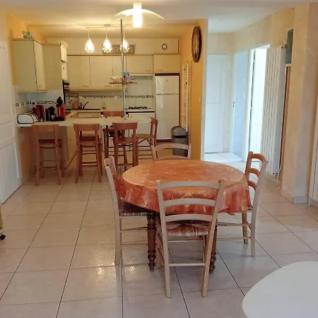 Repos Et Calme Apartmán *